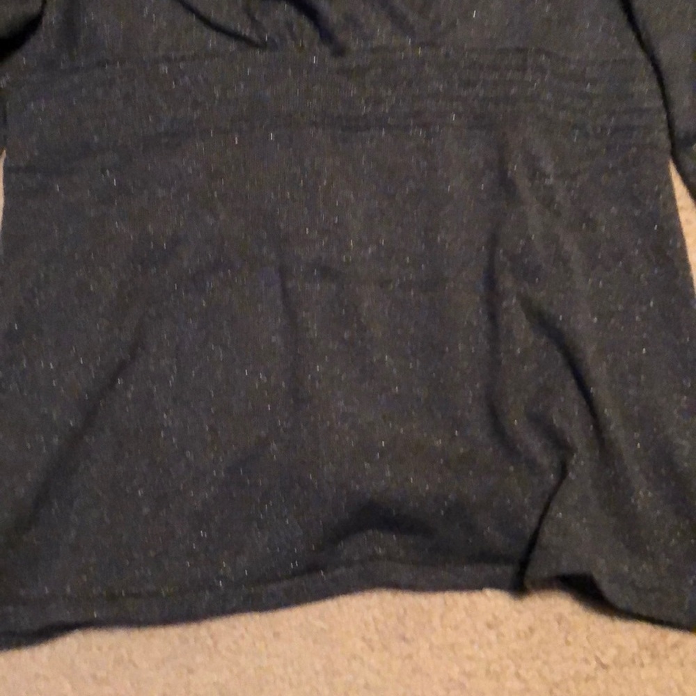 Sweater - Picture 4 of 4